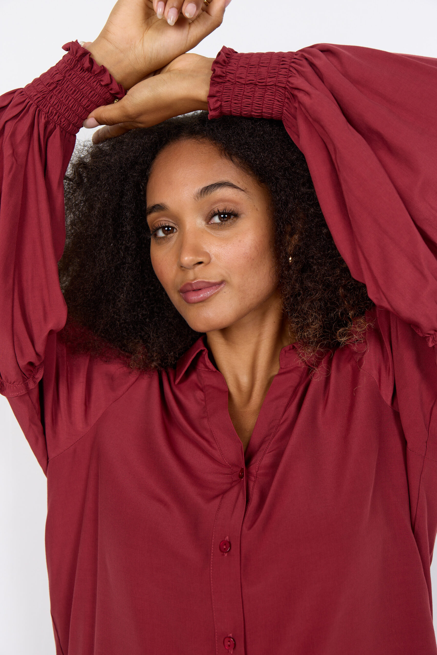 Camicia Donna SC-BARBEL 2 Elegante – Camicia con Dettagli Arricciati in Viscosa Soya Concept - immagine 4