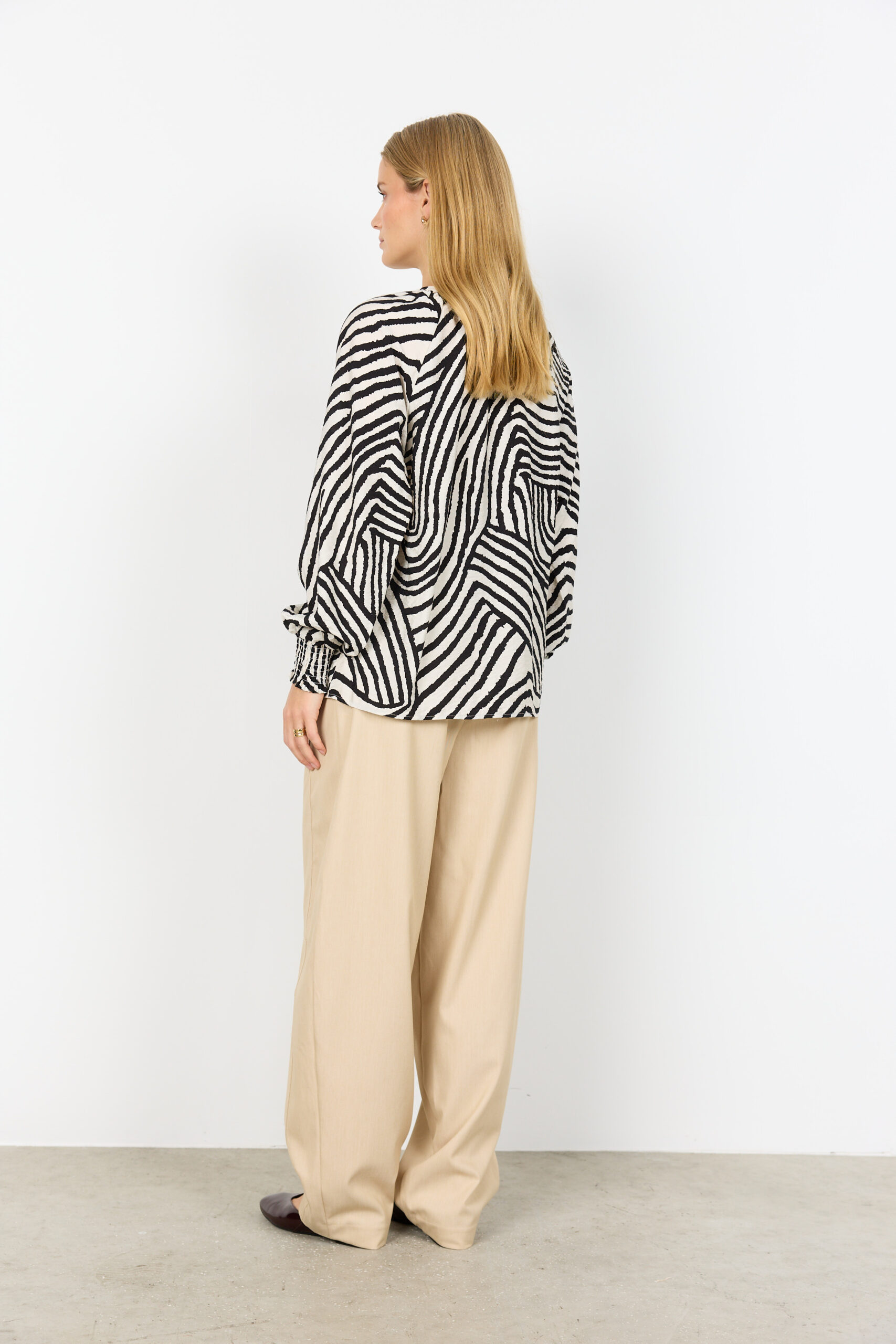 Blusa Donna SC-BECCA 1 Fantasia Zebra – Camicia Elegante in Viscosa Soya Concept - immagine 4