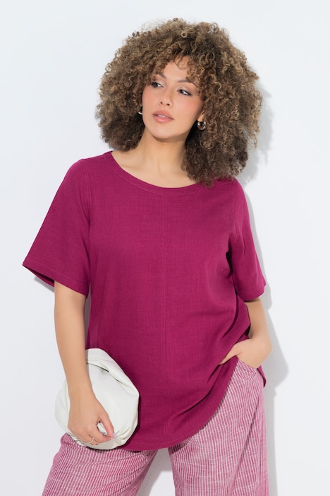 Blusa in misto lino linea A con scollo a girocollo e mezze maniche Ulla Popken colore rosso magnolia indossato