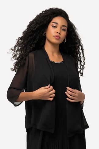 Ulla Popken Giacca di chiffon dal taglio oversize con collo a scialle e maniche a 3/4 nero taglia 48/50 campionario indossato dalla modella