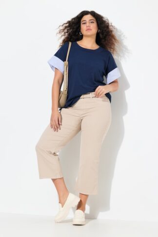 Ulla Popken Culottes di jeans modello Mary con taglio della gamba ampio e cintura elastica fantasia, indossato dalla modella