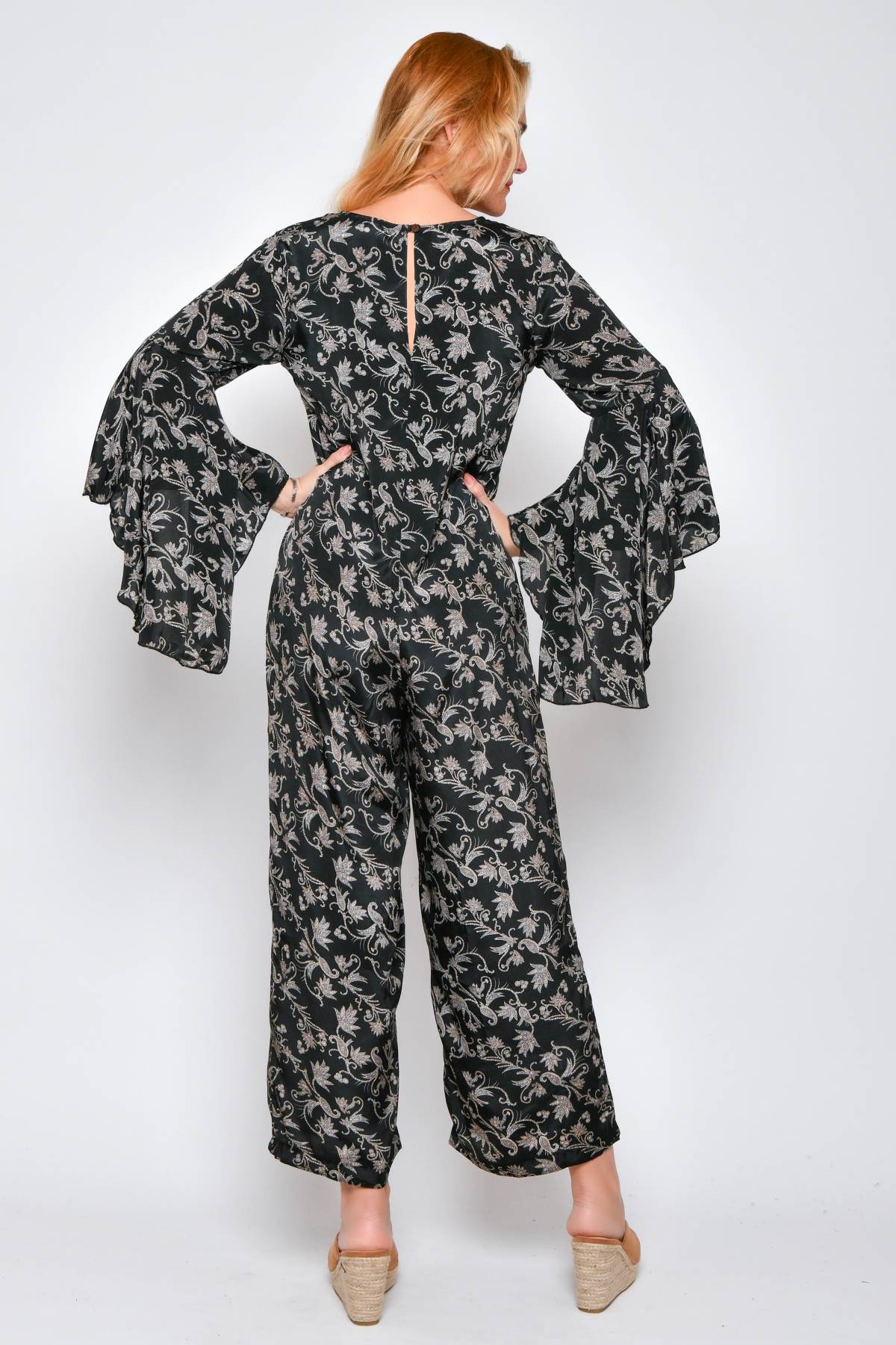 Set HHG VPJ-055 nero indossato