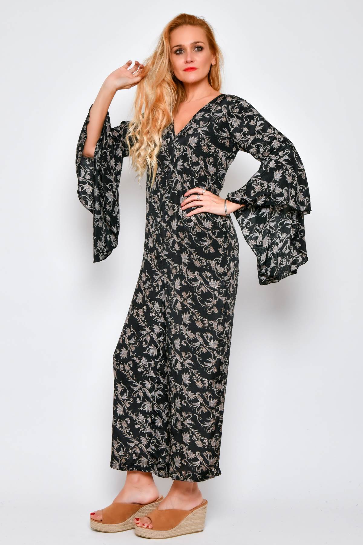 Set HHG VPJ-055 nero indossato