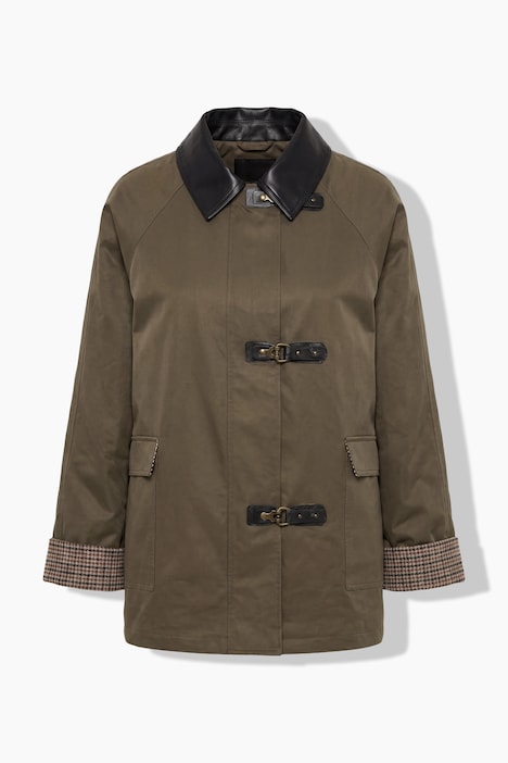 Barnjacket versatile e casual verde, indossato da modella