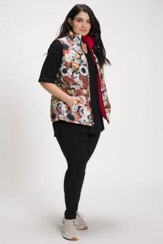 gilet reversibile impermeabile per l'autunno multicolore, indossato da modella