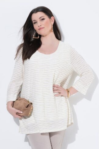 Maglia svasata con glitter e maniche a 3/4 in colore bianco bianco, indossato da modella